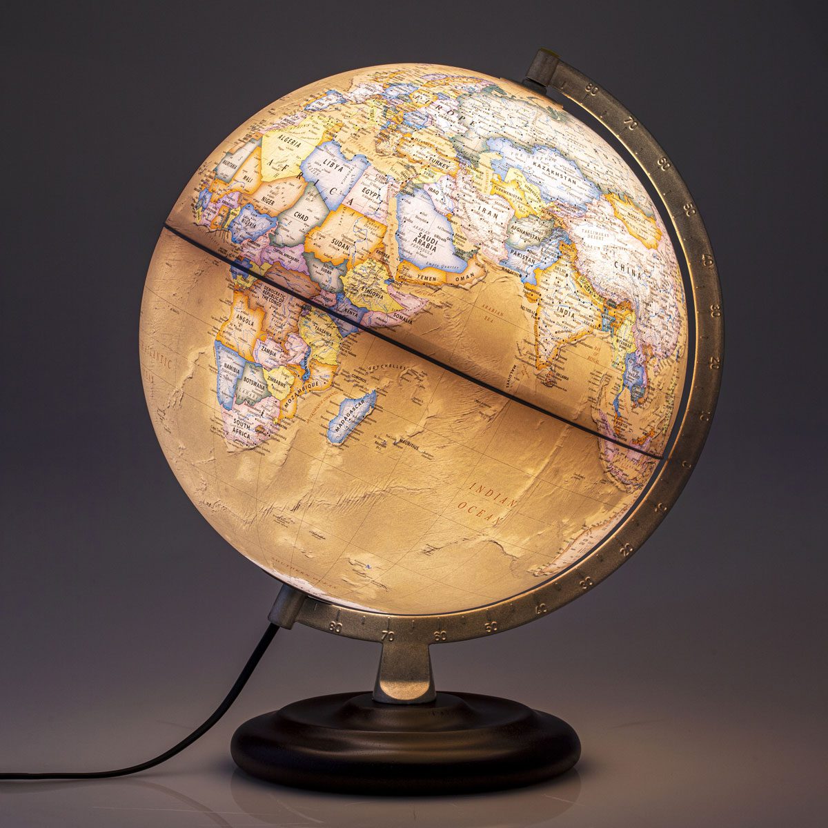 Ambassador Plus Globe